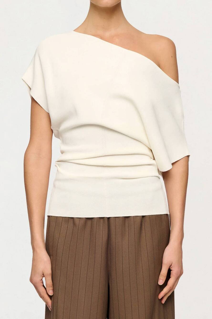 NEW CLEA aveline knit top in off white